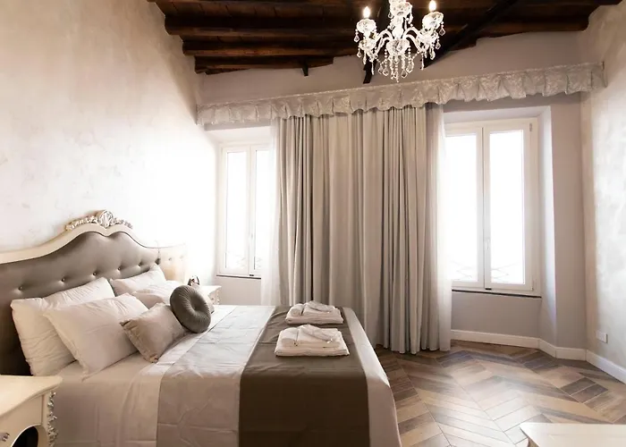 Palazzo Fracassini Roma