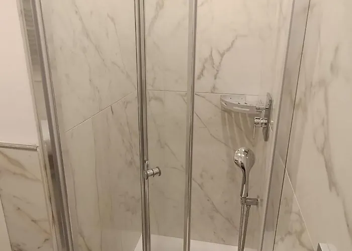 Konukevi Palazzo Fracassini 4*